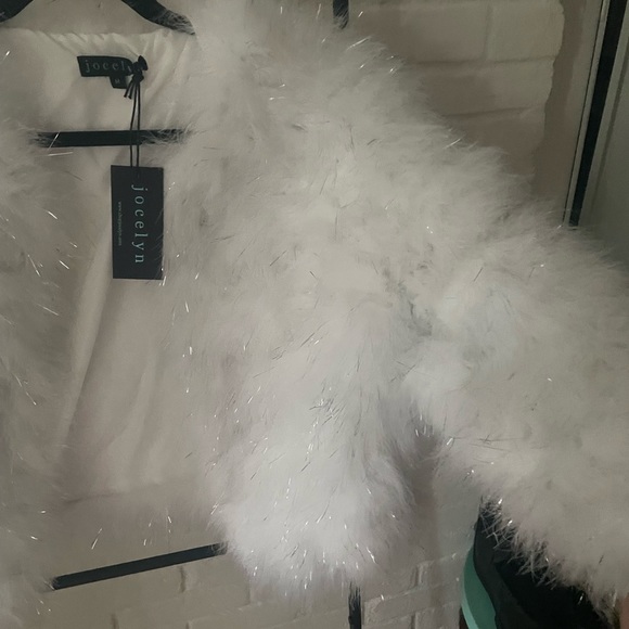 Jocelyn feather winter white cropped jacket NWT - Picture 3 of 9